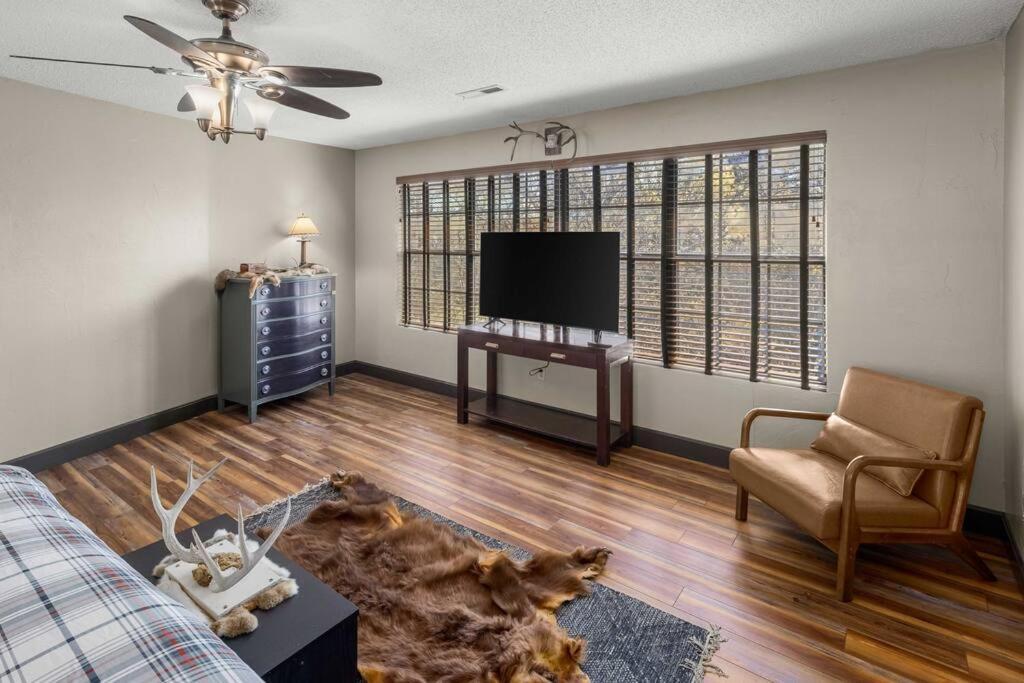 יוריקה ספרינגס Stonegate Lodge Bear'S Den Kitchen, Pool, Firepit, Wifi ,Smart Tvs מראה חיצוני תמונה