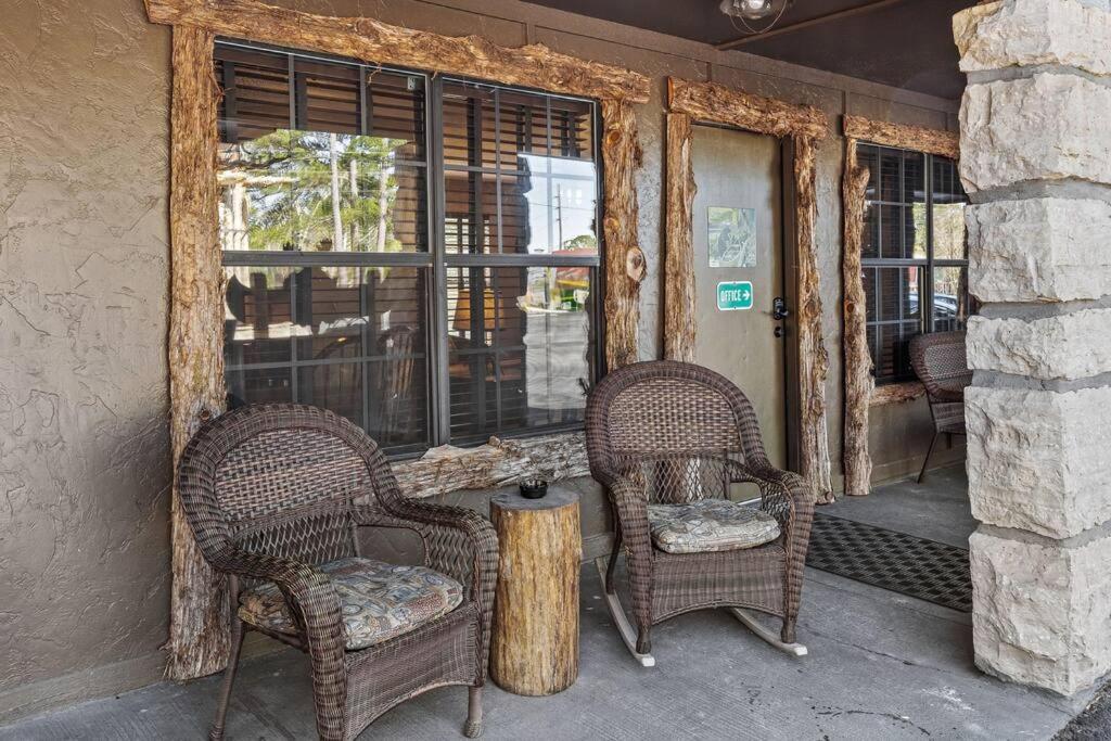 יוריקה ספרינגס Stonegate Lodge Bear'S Den Kitchen, Pool, Firepit, Wifi ,Smart Tvs מראה חיצוני תמונה