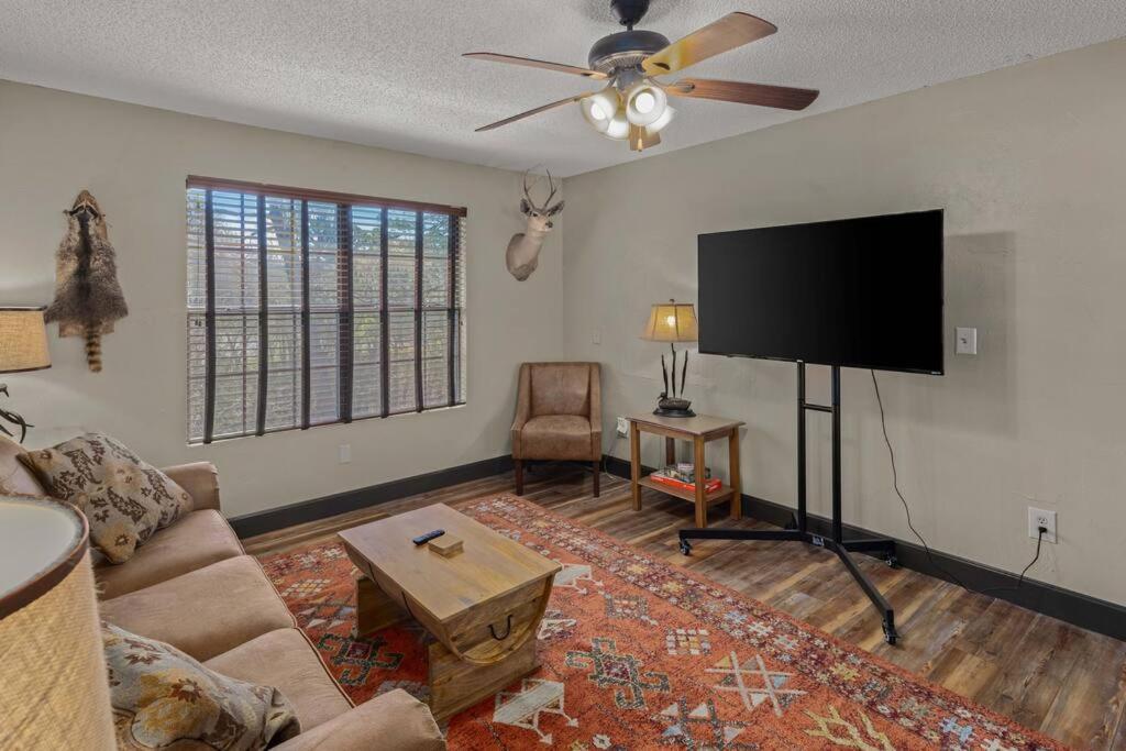 יוריקה ספרינגס Stonegate Lodge Bear'S Den Kitchen, Pool, Firepit, Wifi ,Smart Tvs מראה חיצוני תמונה