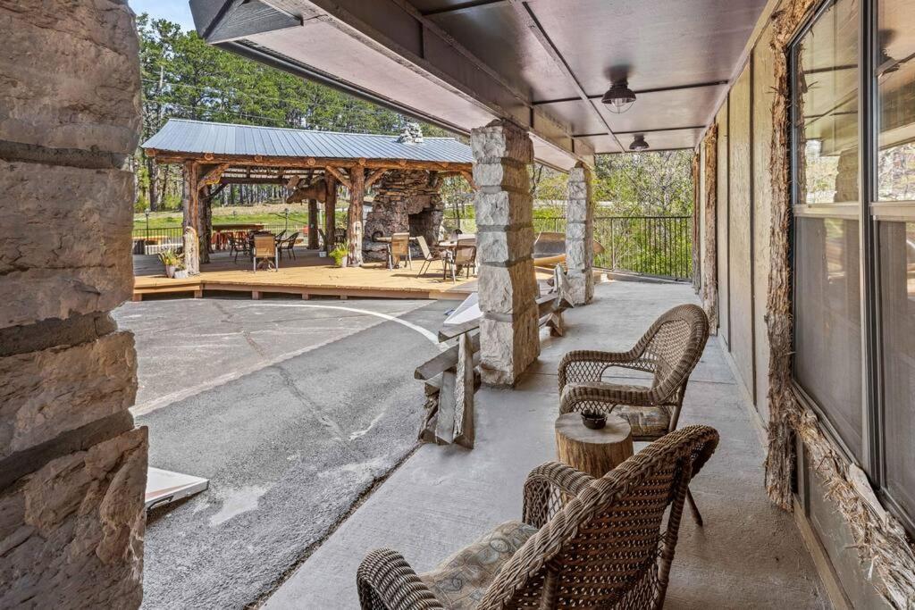 יוריקה ספרינגס Stonegate Lodge Bear'S Den Kitchen, Pool, Firepit, Wifi ,Smart Tvs מראה חיצוני תמונה