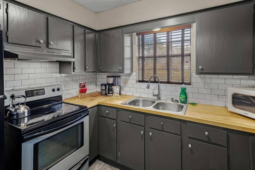 יוריקה ספרינגס Stonegate Lodge Bear'S Den Kitchen, Pool, Firepit, Wifi ,Smart Tvs מראה חיצוני תמונה